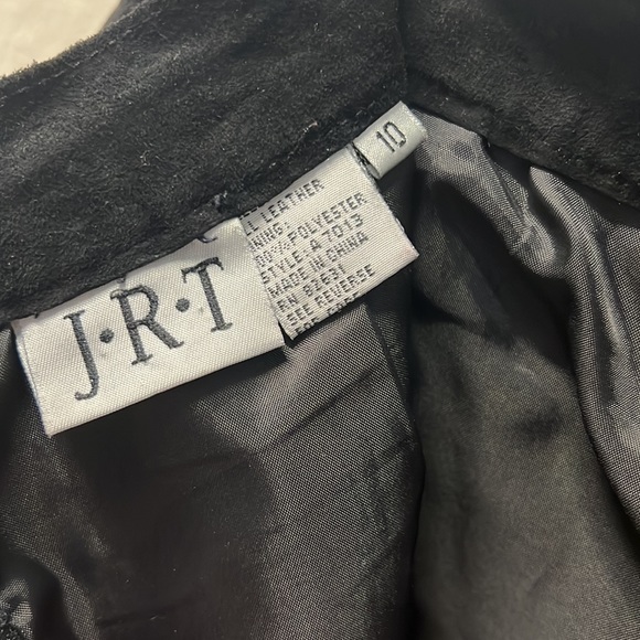 J.R.T. Black Leather Skirt - Picture 3 of 3